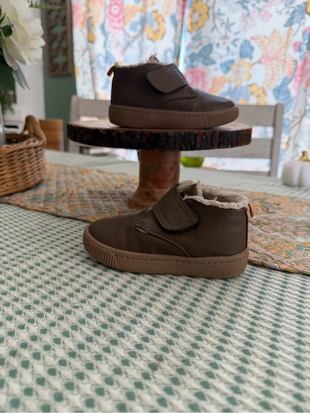 Carter's Toddler Boy Boots Sz 6 Brown Faux-Leather Sherpa-Lined Velcro Kids Boot